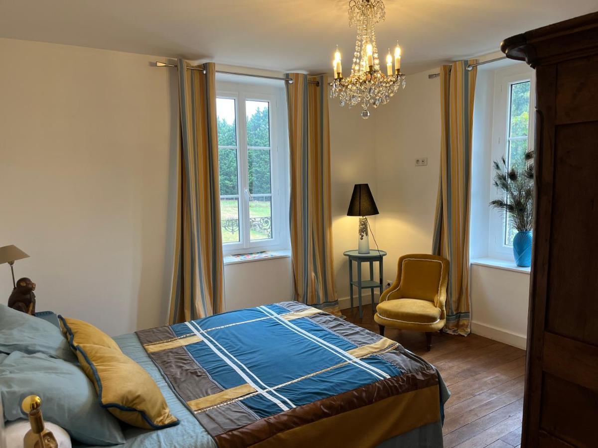 Bed and Breakfast Manoir Du Val Fouzon - Beauval La Vernelle Exterior foto